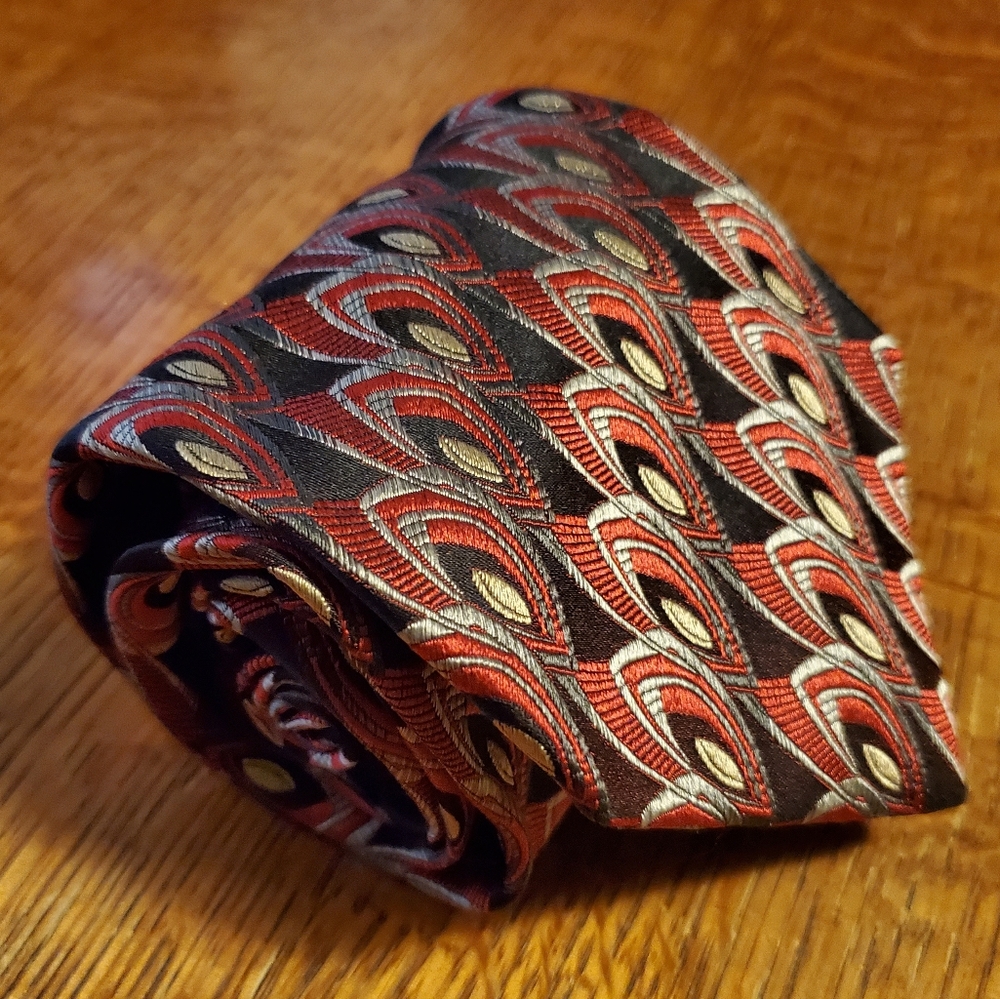 Kolte Red Geometric Silk Tie